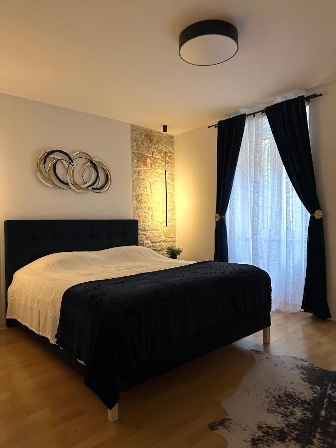 Apartment Erin Center - New Renovated Rovigno Esterno foto