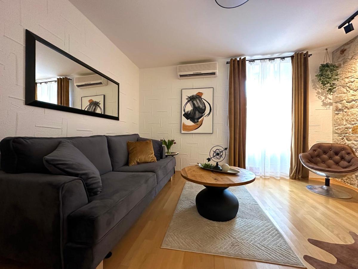 Apartment Erin Center - New Renovated Rovigno Esterno foto